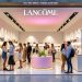 découvrez le pop-up exclusif de lancôme dédié aux soins de la peau, ouvert tout le mois d'avril. plongez dans un univers de beauté avec des conseils experts, des produits innovants et des expériences personnalisées pour sublimer votre peau. ne manquez pas cette occasion unique de vous faire chouchouter par la marque de luxe.